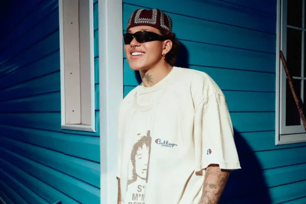 Beéle gana batalla legal: reconocido como víctima de violencia intrafamiliar