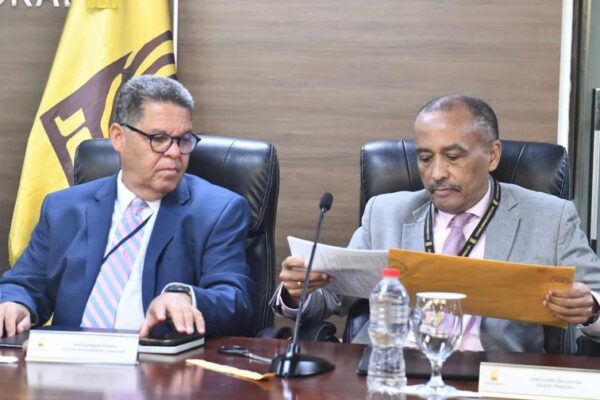 Emdoc a la espera de adjudicación tras presentar única oferta válida para nueva cédula