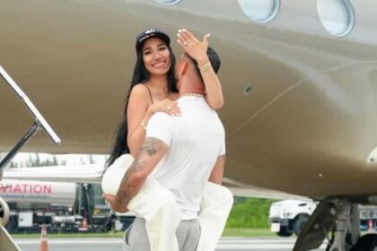 DJ Adoni le pide matrimonio a Lisabely Lugo en un jet privado: “Te prometí hacerte la mujer más feliz del mundo”