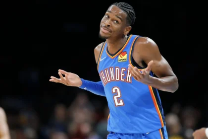 Shai Gilgeous-Alexander salva a los Thunder mientras los Spurs sorprenden a unos Lakers sin su rey