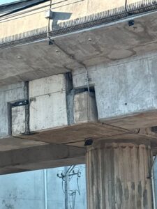 Escombros de la Línea 2 del Metro causan la muerte instantánea de un hombre