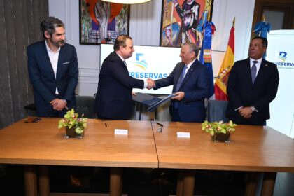 Banreservas y CaixaBank de España renuevan acuerdo para el envío de remesas