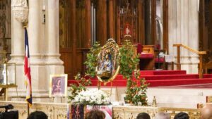 La devoción a la Virgen de la Altagracia une a la diáspora dominicana en Nueva York