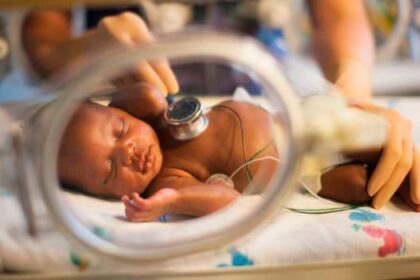 República Dominicana cierra 2025 con 1,819 casos infantiles y 177 maternos