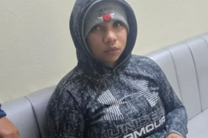 Se entrega a la Policía mujer acusada de matar a tiros a su hermana