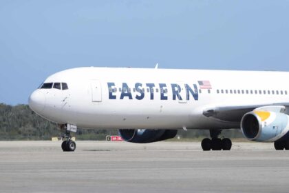 Llega a Caracas el primer vuelo con venezolanos deportados desde EE. UU. tras cambio político en el país