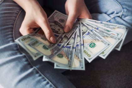 Dólar débil y mayor desempleo en EE. UU. afectan el valor de las remesas en Latinoamérica