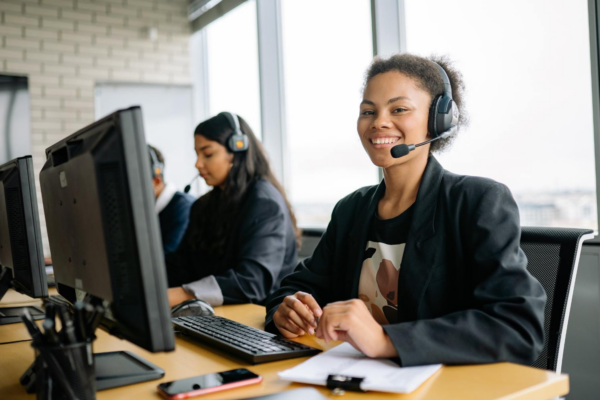 Más de 1.8 millones de atenciones en un año: el Centro de Contacto Gubernamental transforma el acceso a los servicios públicos