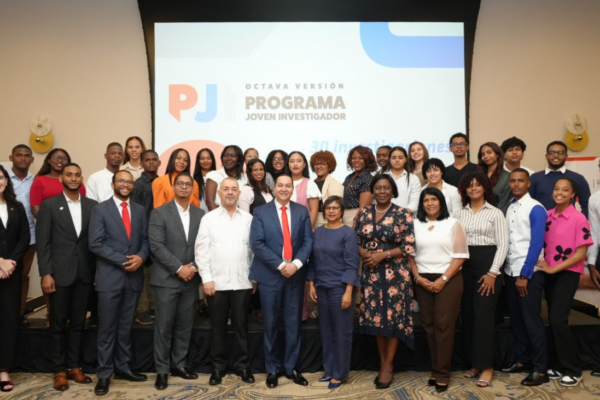 IDEICE impulsa nueva generación de investigadores: 30 jóvenes se integran al ecosistema nacional para transformar la educación dominicana