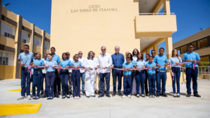 Presidente Abinader inaugura liceo en Las Yayas de Viajama que beneficiará a más de 595 estudiantes