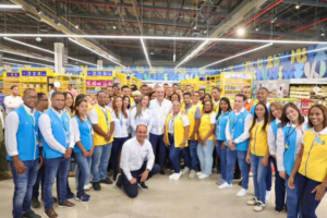 Abinader resalta impacto económico de nueva tienda La Sirena en San Juan de la Maguana