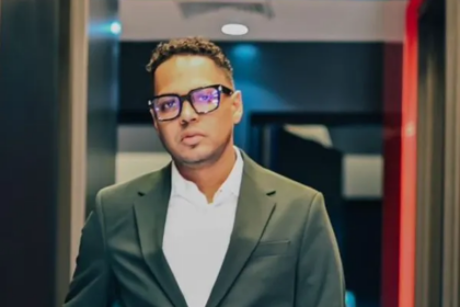 Santiago Matías “Alofoke” se suma como Insider al Premio Lo Nuestro y liderará la transmisión digital tras bambalinas