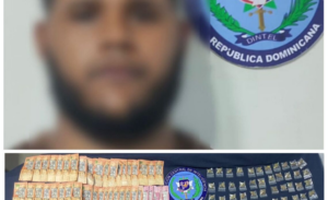 Golpe al microtráfico en Villa González: DINTEL desmantela punto de drogas y ocupa más de 240 porciones de sustancias ilícitas