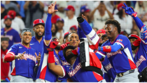 República Dominicana vence 7-5 a Venezuela y se mantiene invicta en el Clásico Mundial de Béisbol