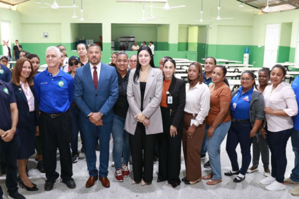 “Infotep y Cepror impulsan doble titulación: bachillerato y carrera técnica para jóvenes del Cibao”