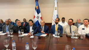 Mescyt impulsa transformación educativa con respaldo de los rectores dominicanos