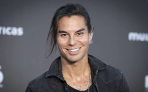 Julio Iglesias Jr. rompe el silencio sobre la salud de su padre en medio de proceso legal en España