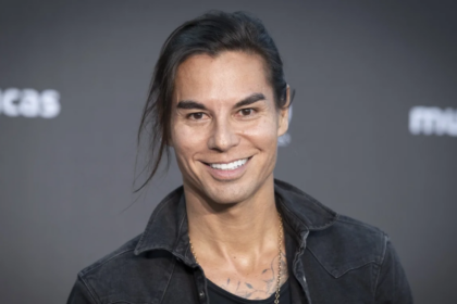 Julio Iglesias Jr. rompe el silencio sobre la salud de su padre en medio de proceso legal en España