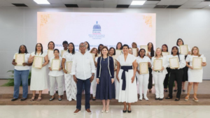 Raquel Peña reconoce a 75 mujeres de Dasac por su labor en favor de las familias vulnerables