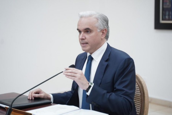 Luis Miguel De Camps lidera transformación educativa con ambiciosa estrategia digital nacional