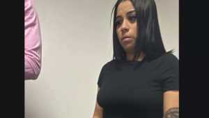 Detienen a mujer en Santiago por maltrato infantil tras viral video en TikTok