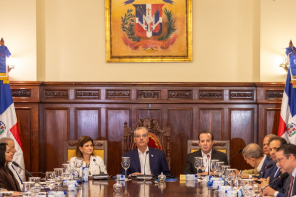 Gobierno pasa balance a Meta RD 2036 y activa medidas ante impacto global en la economía