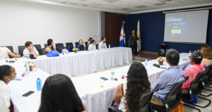 Estudiantes de Wharton exploran el modelo turístico dominicano basado en innovación y datos