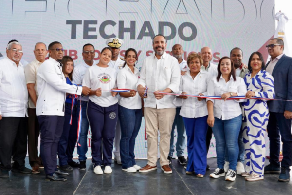 Impulso al deporte escolar: inauguran moderno polideportivo en Sabana Perdida