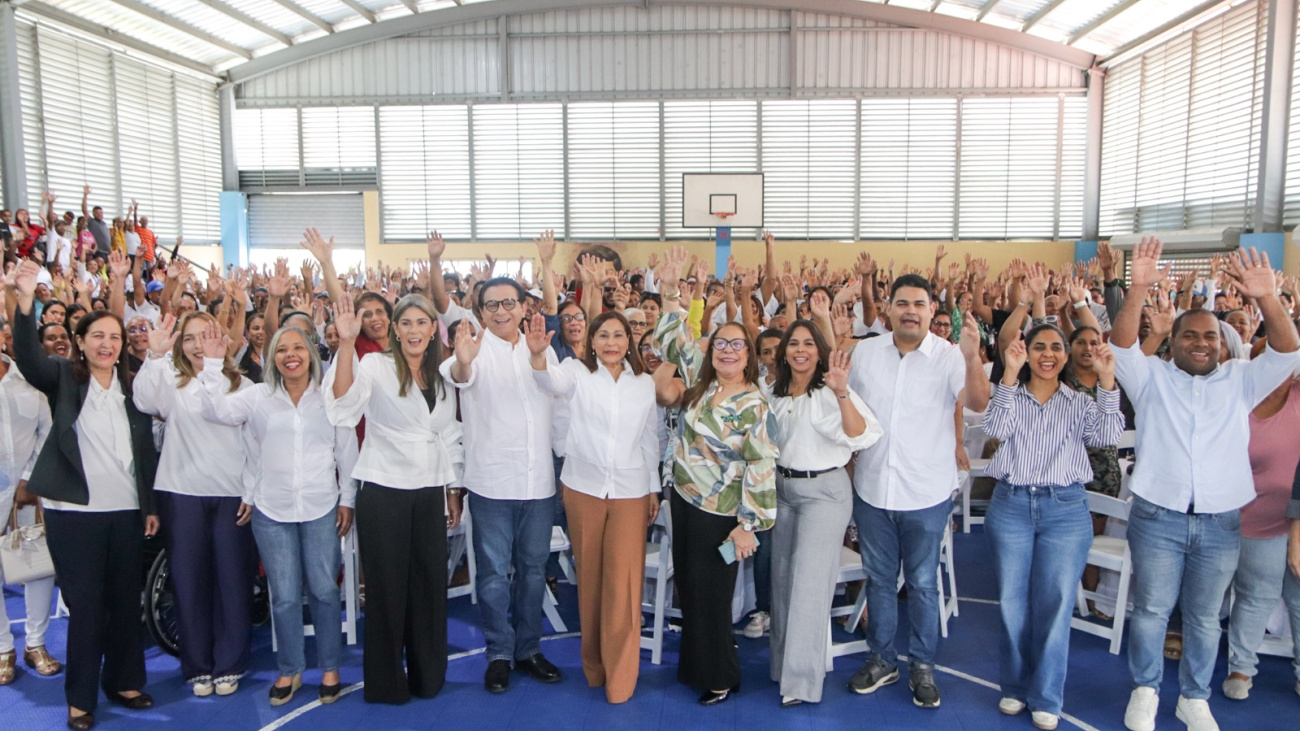Dirección de Desarrollo Social Supérate fortalece trabajo territorial en Puerto Plata y Santiago con más de 1,000 beneficiarios
