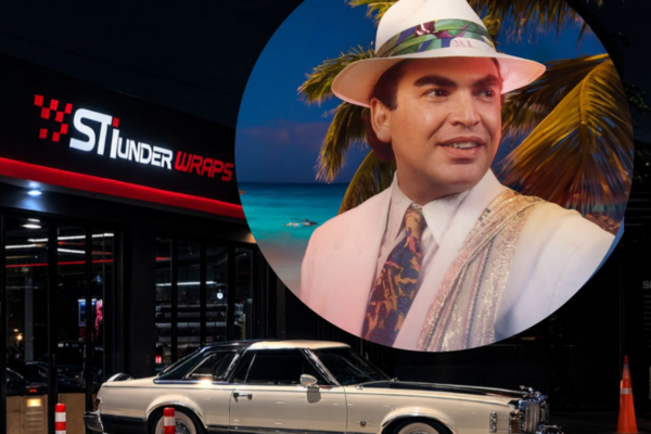 El emblemático vehículo de Dhario Primero reaparece en las calles de Santiago en medio de misterio y disputas legales