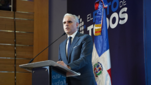 Luis Miguel De Camps lleva la agenda educativa dominicana a la Unesco en París