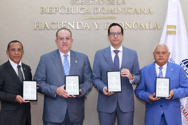 RD da un paso hacia la eficiencia: Gobierno implementa firma digital para agilizar pagos públicos