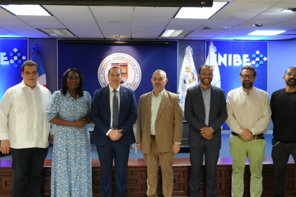 Estudios revelan avances en lectura, pero alertan sobre desafíos en la educación dominicana