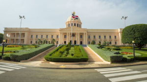 Abinader crea comisión para activar el Museo de la Gesta de Abril