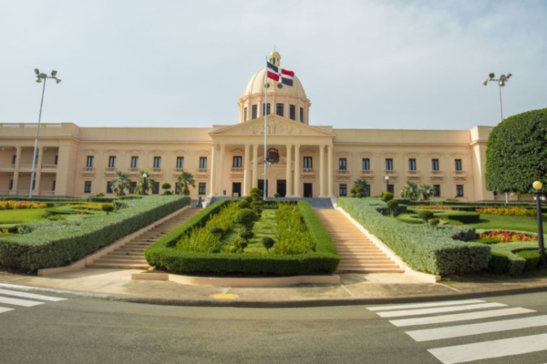 Abinader crea comisión para activar el Museo de la Gesta de Abril