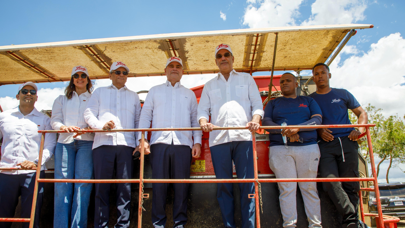 Abinader Destaca la Mecanización como Clave para Modernizar la Agricultura Dominicana