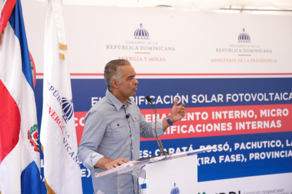 Gobierno impulsa electrificación rural en Elías Piña con inversión millonaria
