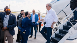 Abinader llega a Miami para participar en la cumbre “Escudo de las Américas” convocada por Trump