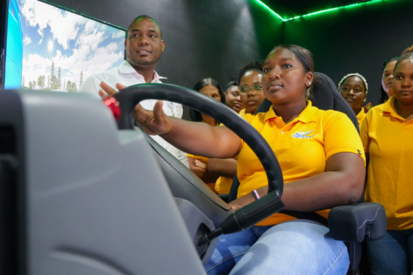 Mujeres lideran la formación técnica en República Dominicana: más del 57 % de los participantes de Infotep en 2025