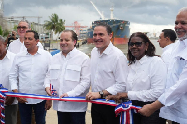 Nuevo muelle pesquero en Haina impulsa la economía local y beneficia a decenas de familias del río Haina