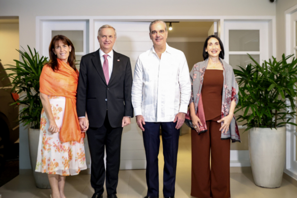 Abinader viaja a Chile para histórica transmisión de mando presidencial y encuentro con líderes internacionales