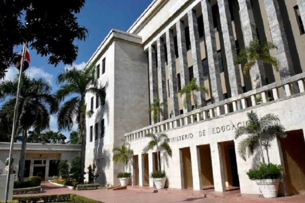 “Salud Escolar”: el Gobierno lleva consultas médicas gratuitas a las escuelas públicas del país