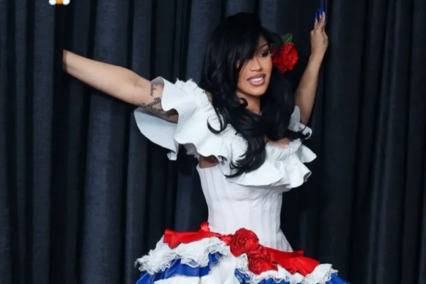 Entre raíces y familia: Cardi B llega a Monte Cristi para reencontrarse con sus abuelos