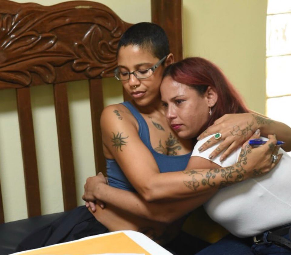 f9fba409-424f-4ded-9453-e43f87cd1760