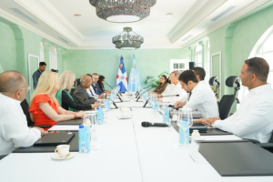 Canciller Álvarez coordina facilidades clave para despliegue internacional contra bandas