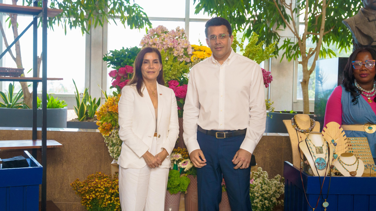 Ministro Collado y Leah Campos consolidan cooperación turística entre RD y EE. UU.