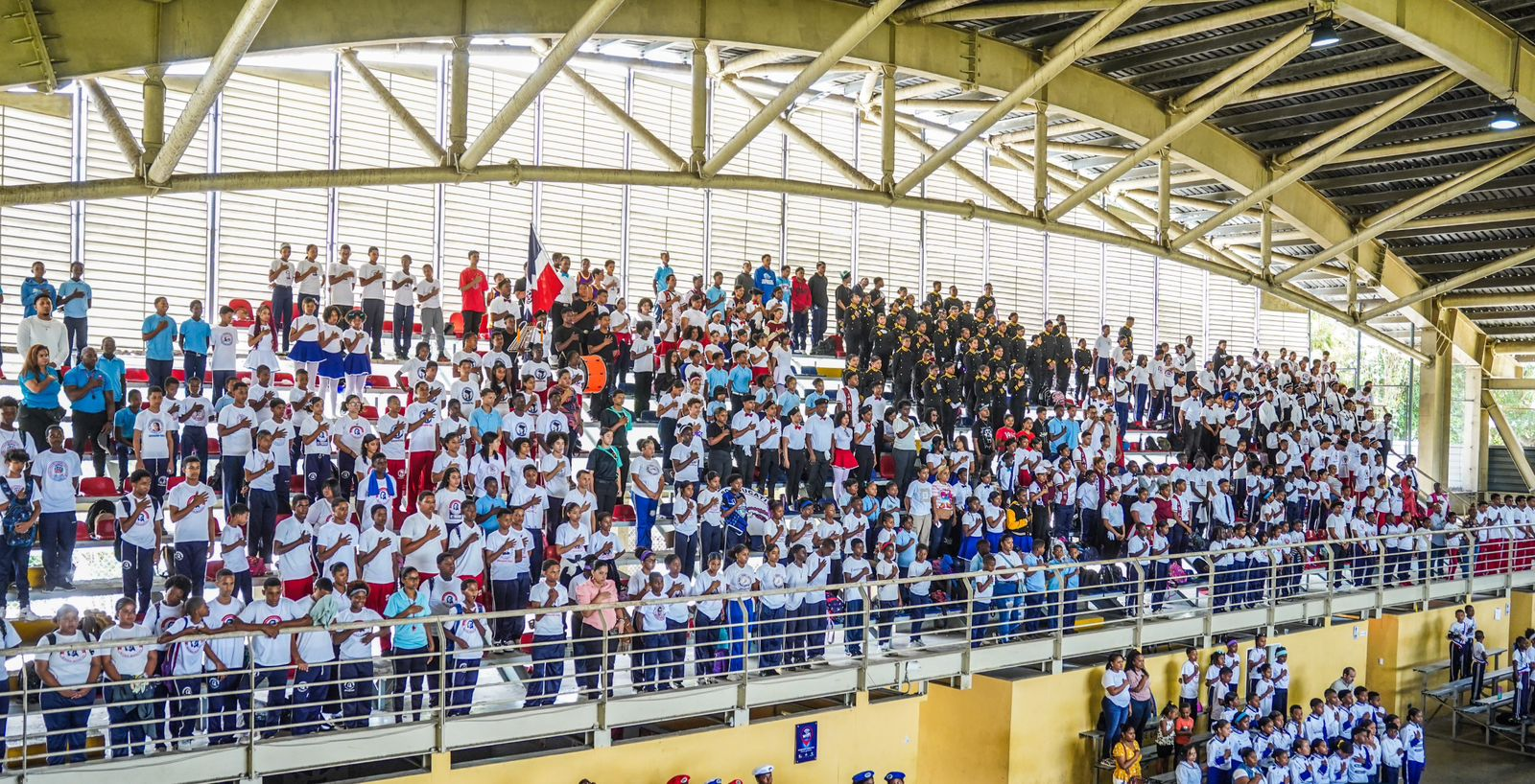 Inefi impulsa talento y valores con masiva fiesta deportiva estudiantil