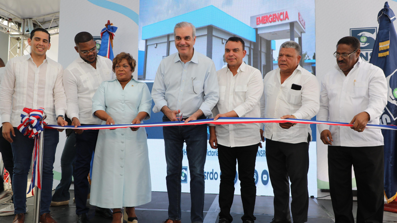 Abinader inaugura nueva Emergencia en Hospital La Victoria