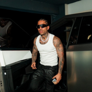 Indignación en redes: Tito Flow critica falta de empatía ante joven herido