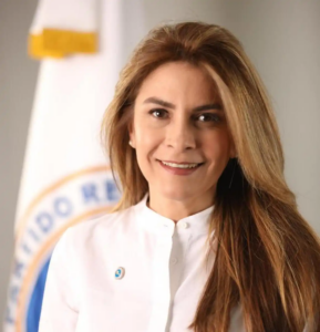 Carolina Mejía da inicio al parqueo José Reyes junto a la Presidencia